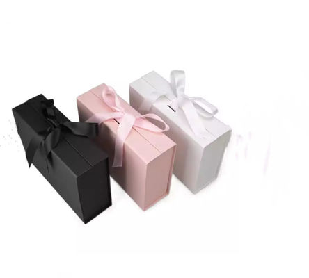 Biologisch abbaubare Heiratsmagnetische Pappschachtel Geschenkbox Debossing recyclebar
