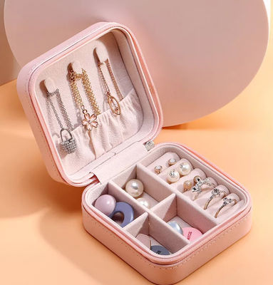 Stilvoller Samt-Ohrring-Kasten glattes Pantone-Schmuck-Kasten-Kasten PU-Leder
