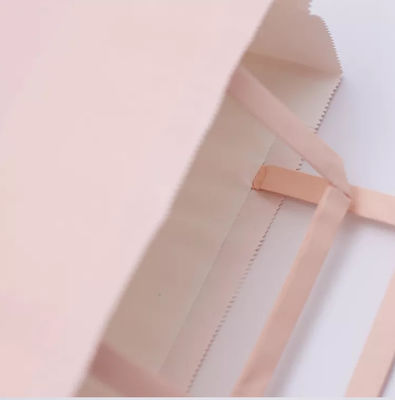 Kraftpapier-Taschen-biologisch abbaubarer Flecken-Tragebeutel ISO9001 ODM rosa