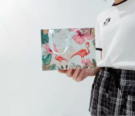 Kundenspezifische Kleidungs-Verpackentaschen-recyclebare korporative fördernde Taschen Kraftpapier ODM