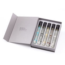 Glatte Laminierungs-Wein-Flaschen-Geschenkboxen CMYK Champagne Gift Box Packaging